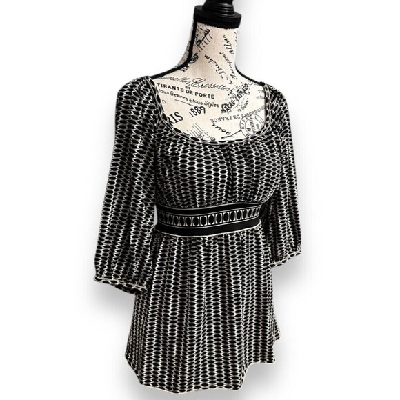Max Studio S Black Cream Boho Geometric Tunic Top Empire Waist Stretch Y2K - Picture 2 of 8